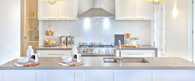 Top Tips To Tile A Splashback