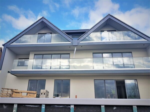 glass balustrade - The glass warehouse