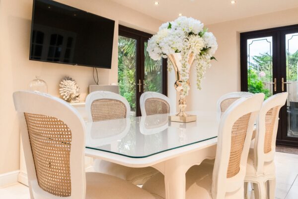 theglasswarehouse.co.uk image - Glass table