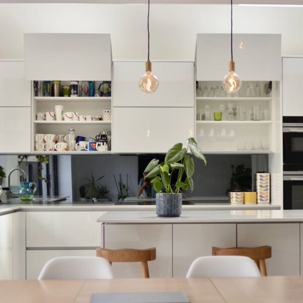 Black kitchen splashback