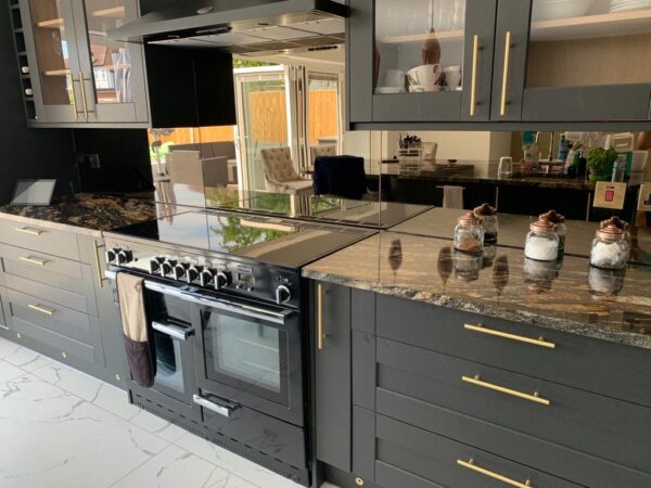 mirror kitchen splashback