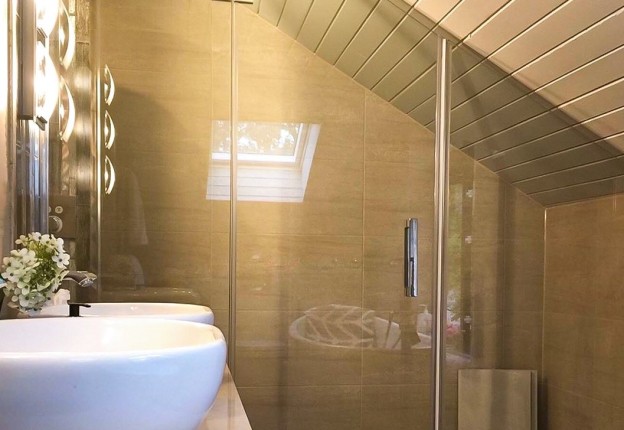 shower screens