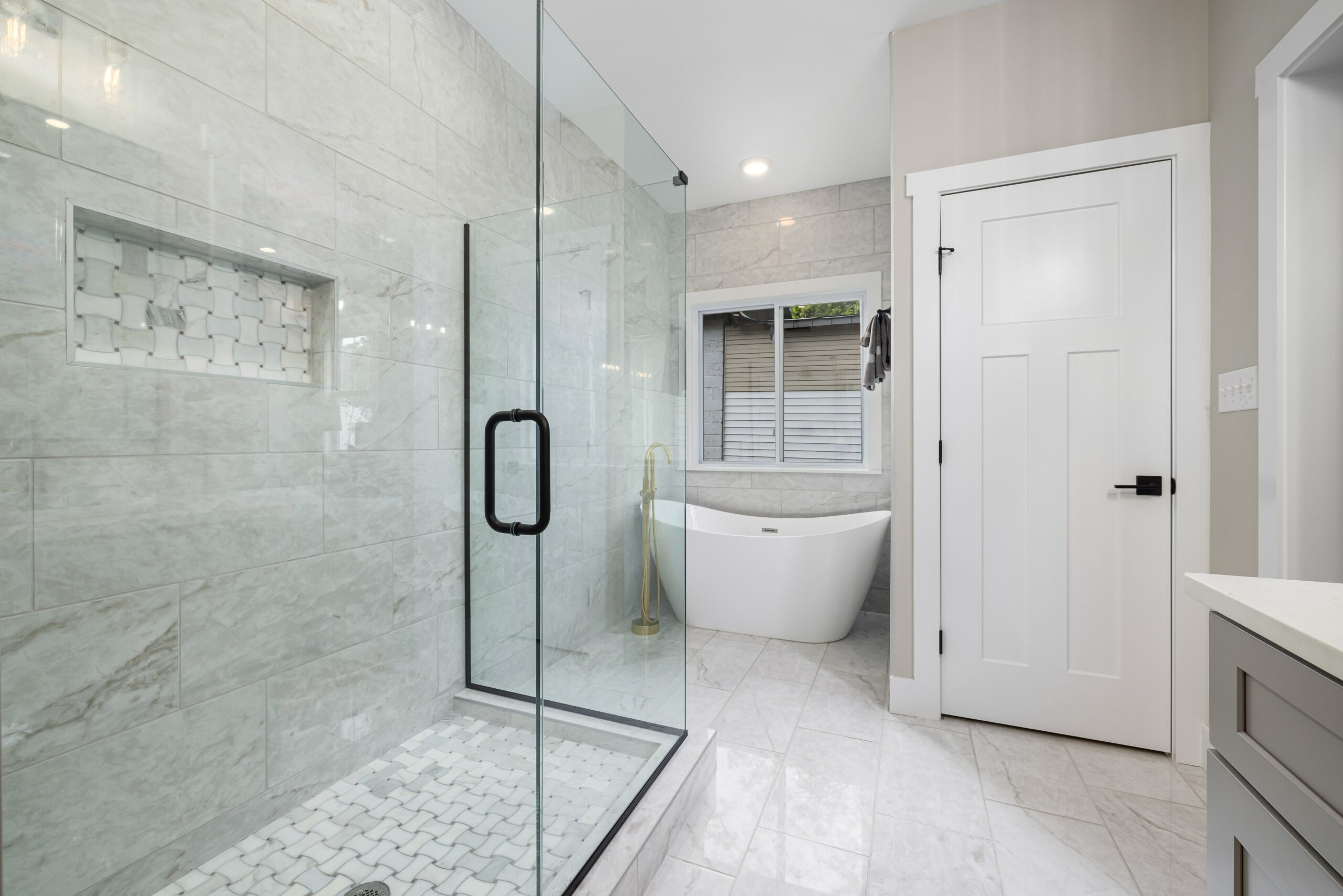 Glass Shower Screens, Bespoke Shower Screens