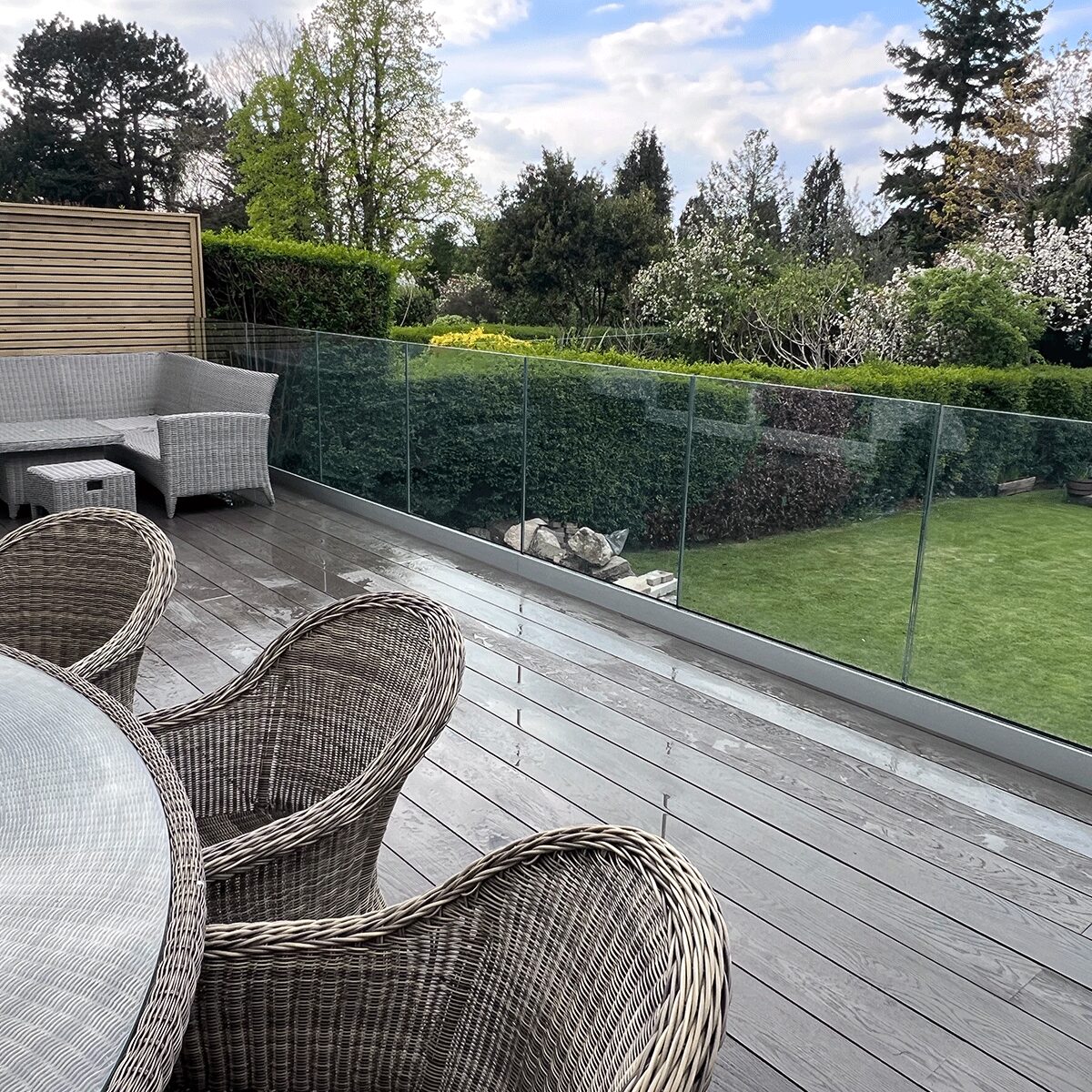 3M Glass Balustrade Channel with Wedge Kit and End Caps - Image 9